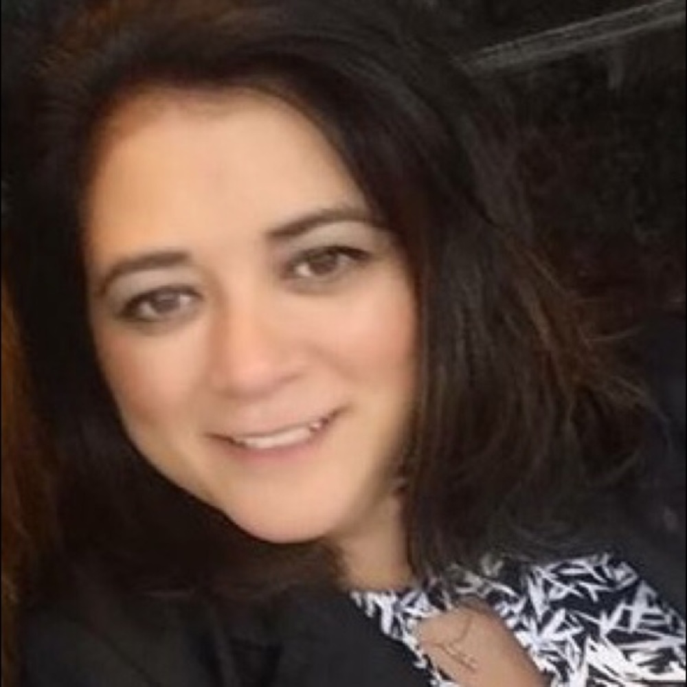 Meet your Posher, Cynthia